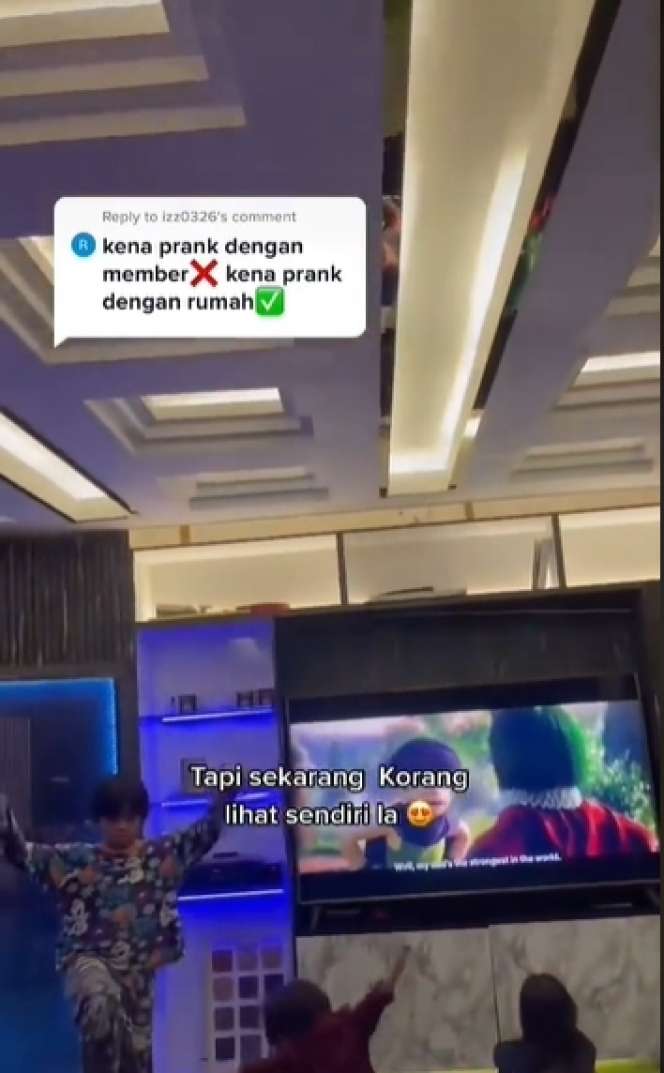 10 Potret Rumah Anti Sombong, Luar Kumuh Berantakan, Dalamnya Mewah Bak Masuk Toko IKEA!