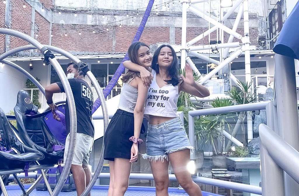 8 Potret Mantan Istri Ferry Maryadi, Dulu Ditinggal Gegara Pelakor, Kini Penampilannya Makin Hot & Bodygoals!
