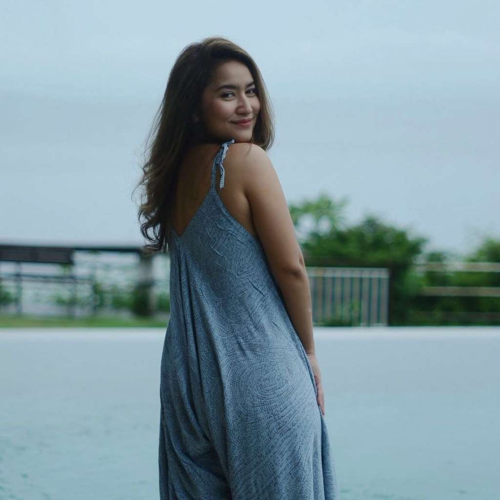 8 Potret Mantan Istri Ferry Maryadi, Dulu Ditinggal Gegara Pelakor, Kini Penampilannya Makin Hot & Bodygoals!