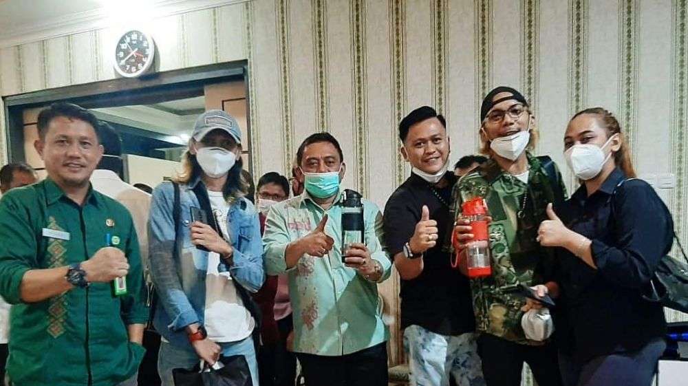 Masih Ingat Norma Kamaru Polisi Viral yang Parodikan Lagu `Chaiyya Chaiyya`? Lama Menghilang, Kini Kabarnya Mengejutkan!