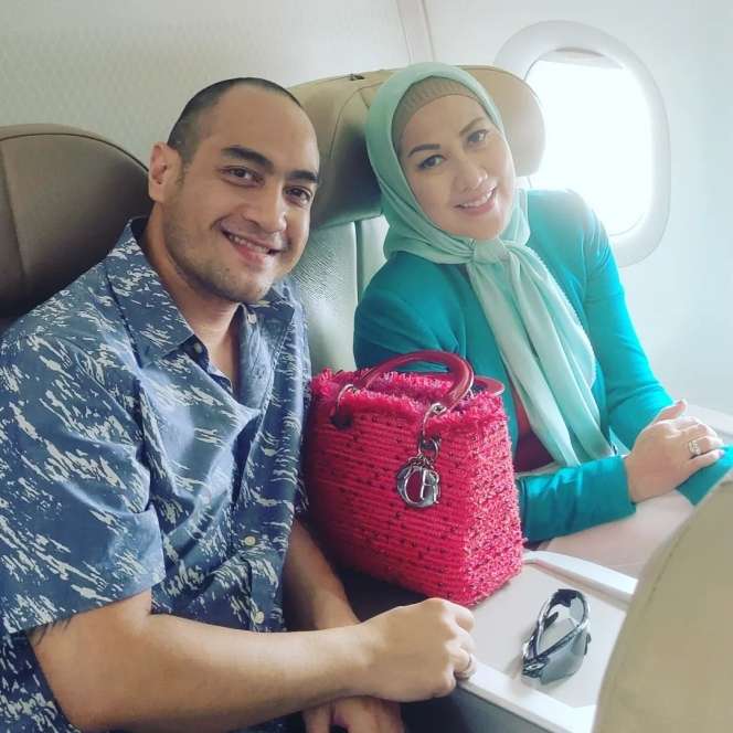 Potret Bucin Venna Melinda dan Ferry Irawan, Berakhir KDRT