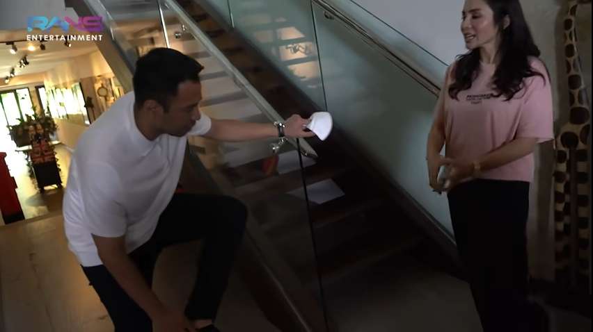 Potret Rumah Mewah Artis Ini Bikin Raffi Ahmad Nggak Berkutik, Hunian Sultan Andara Kalah Jauh!