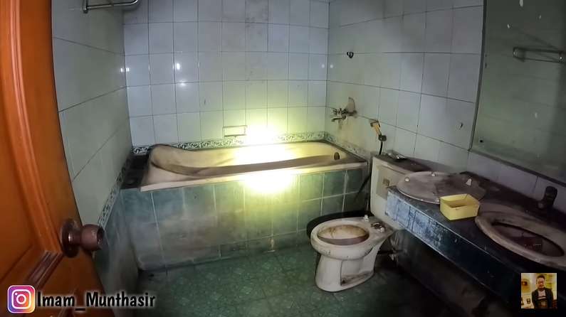 10 Potret Terkini Rumah Tiko dan Ibu Eny, Makin Megah & Gemerlap Usai Dipasang Listrik dan Air!