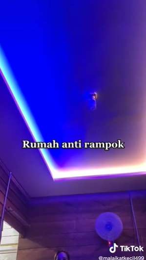 8 Potret Rumah Anti Maling, Dikira Jelek Berdinding Kayu & Atap Seng, Dalamnya Bikin Tajub, Simpan Harta Karun!