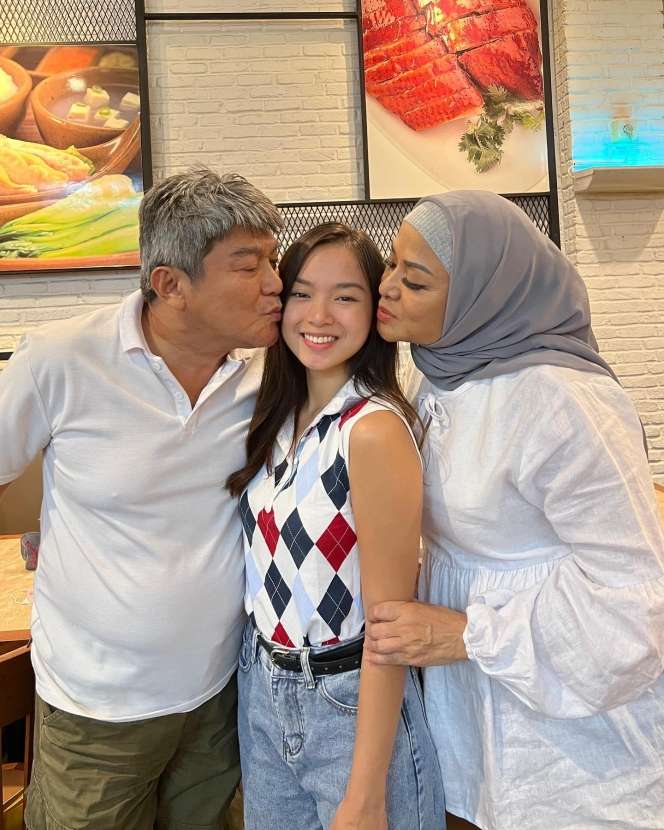 Potret Nabilah Anak Bungsu Betharia Sonata dan Willy Dozan yang Luput dari Sorotan