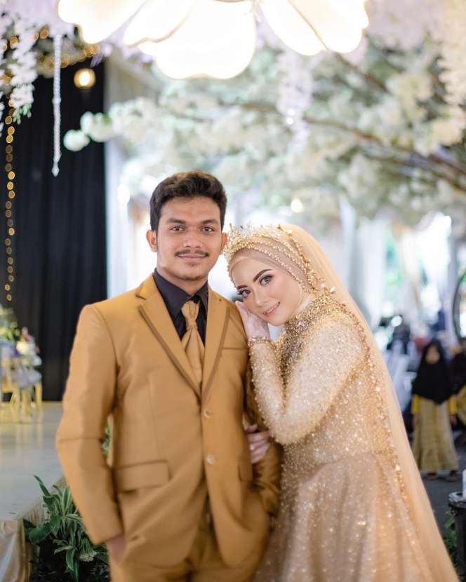 Viral Disawer Saat Mengaji, Potret Nadia Hawasyi Bersama Suami