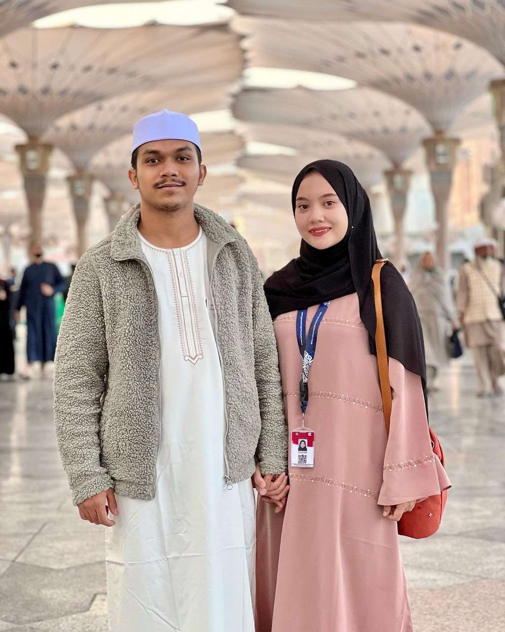 Viral Disawer Saat Mengaji, Potret Nadia Hawasyi Bersama Suami