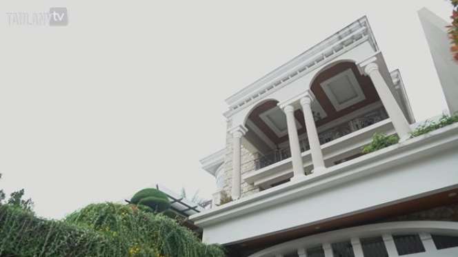Adu Mewah Rumah Narji VS Denny Cagur, Punya Konsep Berbeda Tapi Harganya Sama-sama Fantastis!