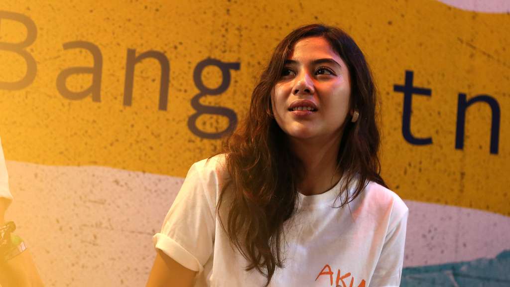 Adinda Thomas Tuangkan Pengalaman Pahit Cintanya Lewat 'Aku Apanya Kamu'