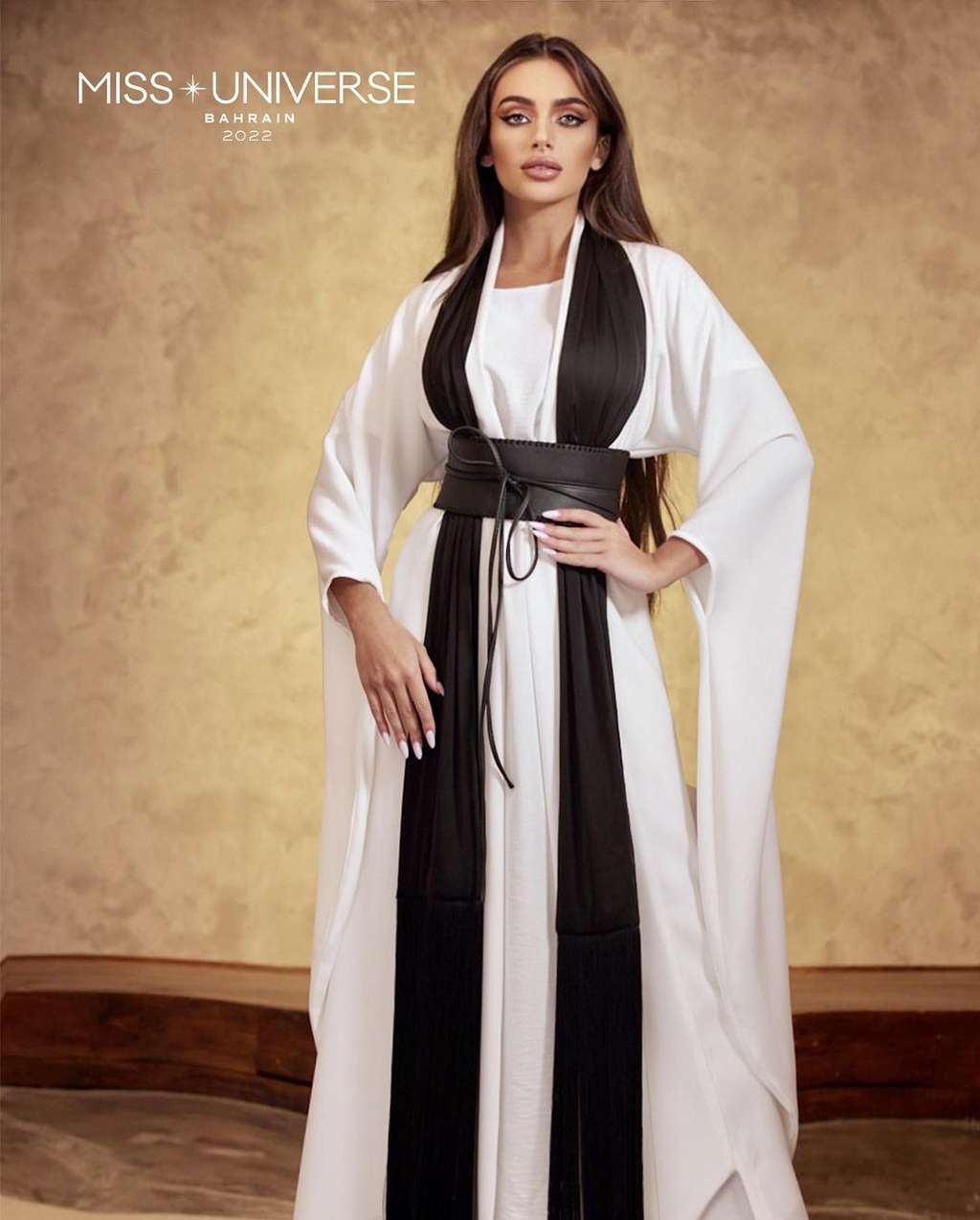 Potret Evlin Khalifa Miss Bahrain yang Tolak Pakai Bikini Saat Kontes Miss Universe 2022!