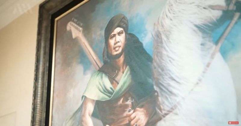 10 Potret Rumah Mewah Rhoma Irama Jadi Sorotan, Ada Musala Berbentuk Gua & Pohon Raksasa!