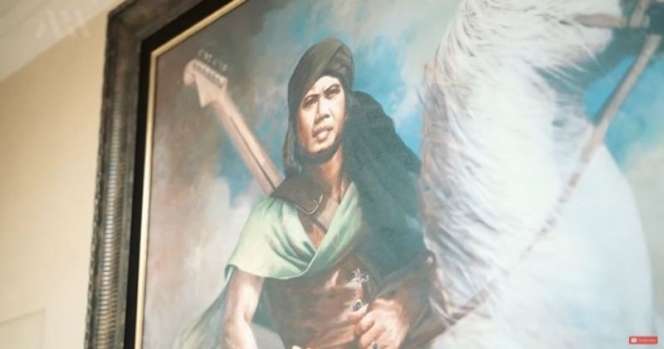 10 Potret Rumah Mewah Rhoma Irama Jadi Sorotan, Ada Musala Berbentuk Gua & Pohon Raksasa!