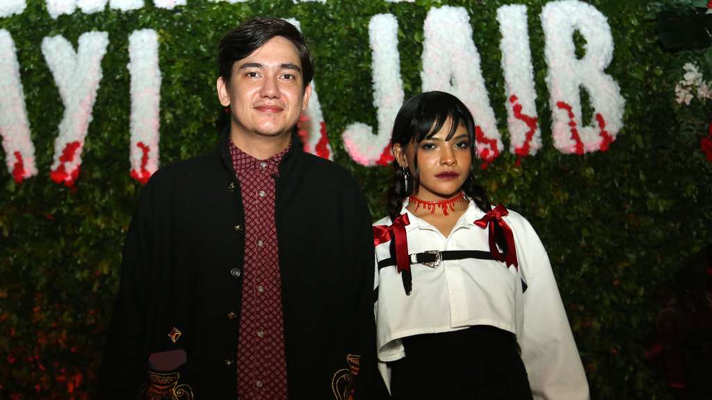 Berperan Sebagai Dukun, Adipati Dolken Lakukan Adegan Ekstrem