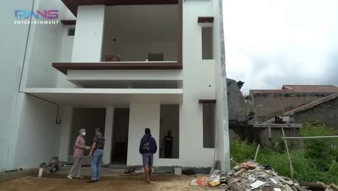 Potret Rumah Baru Merry Asisten Raffi Ahmad Seharga Rp2 Miliar, Desainnya Bikin Kagum!