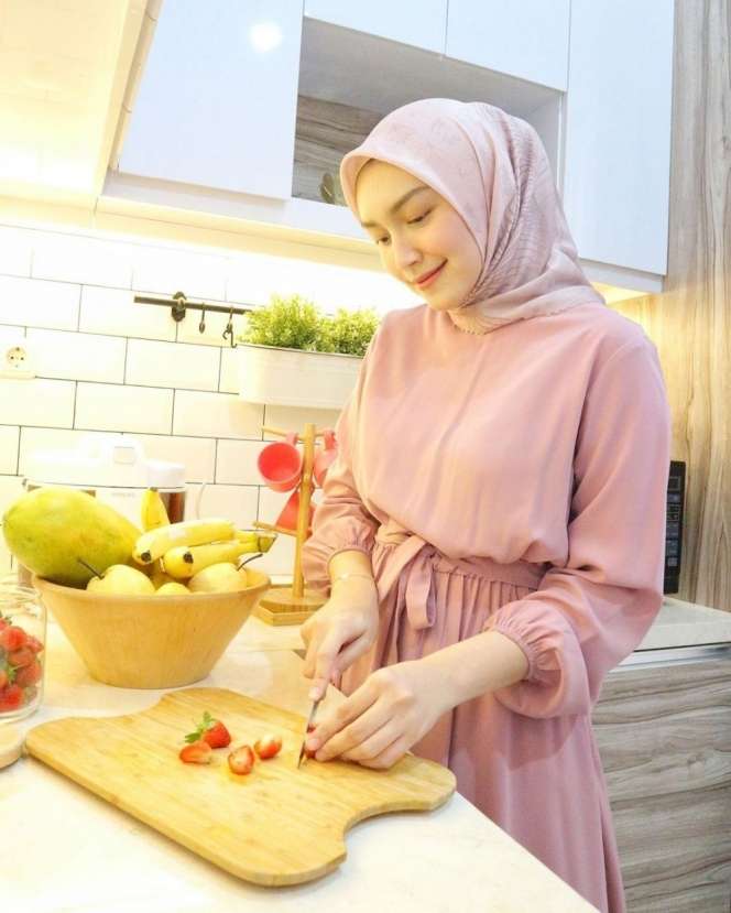 Potret Rumah Mewah Melody Prima yang Kini Resmi Bercerai, Kamar Tidurnya Bikin Melongo!