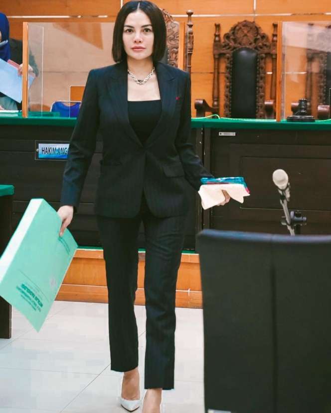 Sederet Artis Berseteru usai Cerai, Ada yang Sampai ke Ranah Hukum!