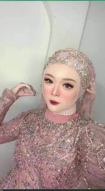 Ingat Yessy yang Batal Nikah Karena Mahar Sertifikat Rumah? Kini Dirias MUA Ala Pengantin, Penampilannya Bikin Melongo!