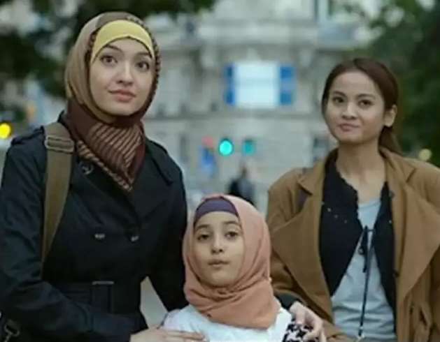 Ingat Anak Raline Shah di Film `99 Cahaya di Langit Eropa`, Kini Sudah Jadi Artis Tersohor, Wajahnya Bule Banget!