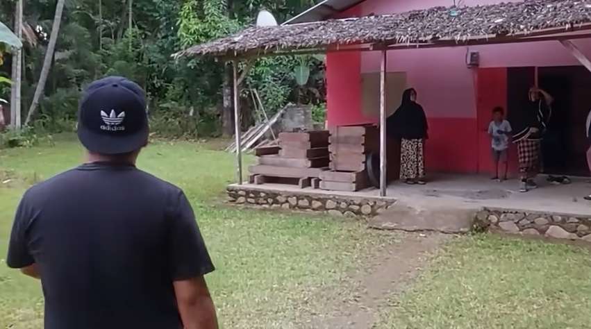 Potret Rumah Fajar Sadboy di Gorontalo, Ternyata Jauh Dari Kesan Mewah!