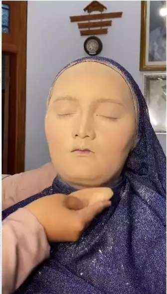 8 Transformasi Wanita Bertubuh Gempal Dirias Jadi Pengantin Sunda, Pipi Tirus Bak Barbie Hidup, Sampai Lupa Wajah Aslinya!