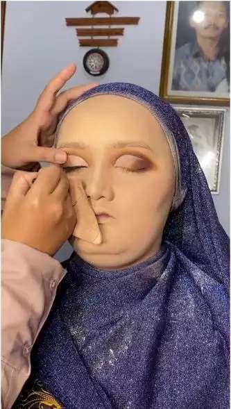 8 Transformasi Wanita Bertubuh Gempal Dirias Jadi Pengantin Sunda, Pipi Tirus Bak Barbie Hidup, Sampai Lupa Wajah Aslinya!