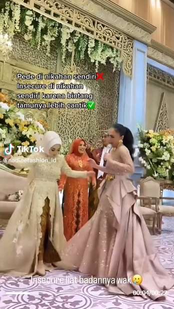 Viral Pengantin Undang Yuni Shara di Pernikahannya, Malah Minder Lihat Penampilan Sang Artis!