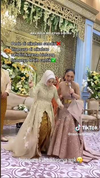 Viral Pengantin Undang Yuni Shara di Pernikahannya, Malah Minder Lihat Penampilan Sang Artis!