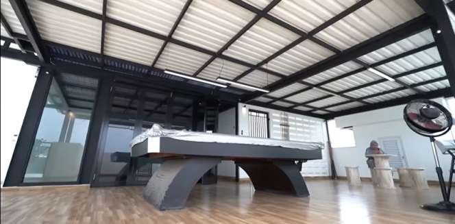 Potret Rumah Mewah Milik Mantan ART, Dulu Hidup Pas-pasan, Kini Punya Hunian Bernuansa Emas!