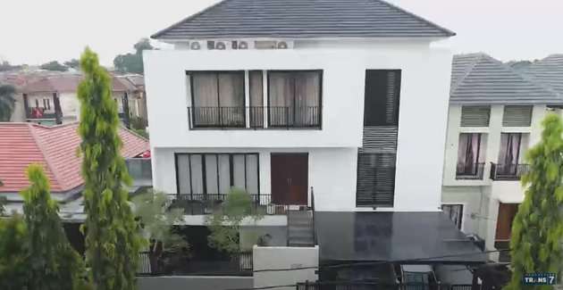10 Adu Mewah Rumah Nikita Mirzani VS Maharani Kemala, Berseteru Gegara Bunda Corla, Dituding Main Dukun!