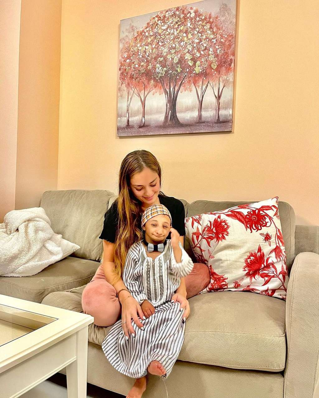 Tak Pandang Fisik, Wanita Lebanon Pacari Pria Bertubuh Kecil, Kisah Cintanya Tuai Sorotan!