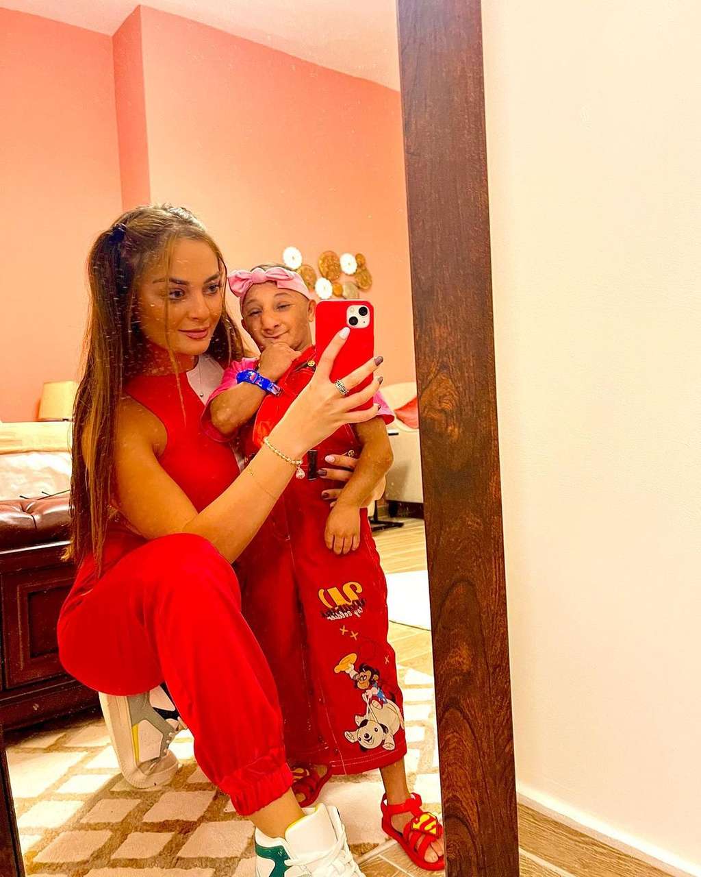 Tak Pandang Fisik, Wanita Lebanon Pacari Pria Bertubuh Kecil, Kisah Cintanya Tuai Sorotan!