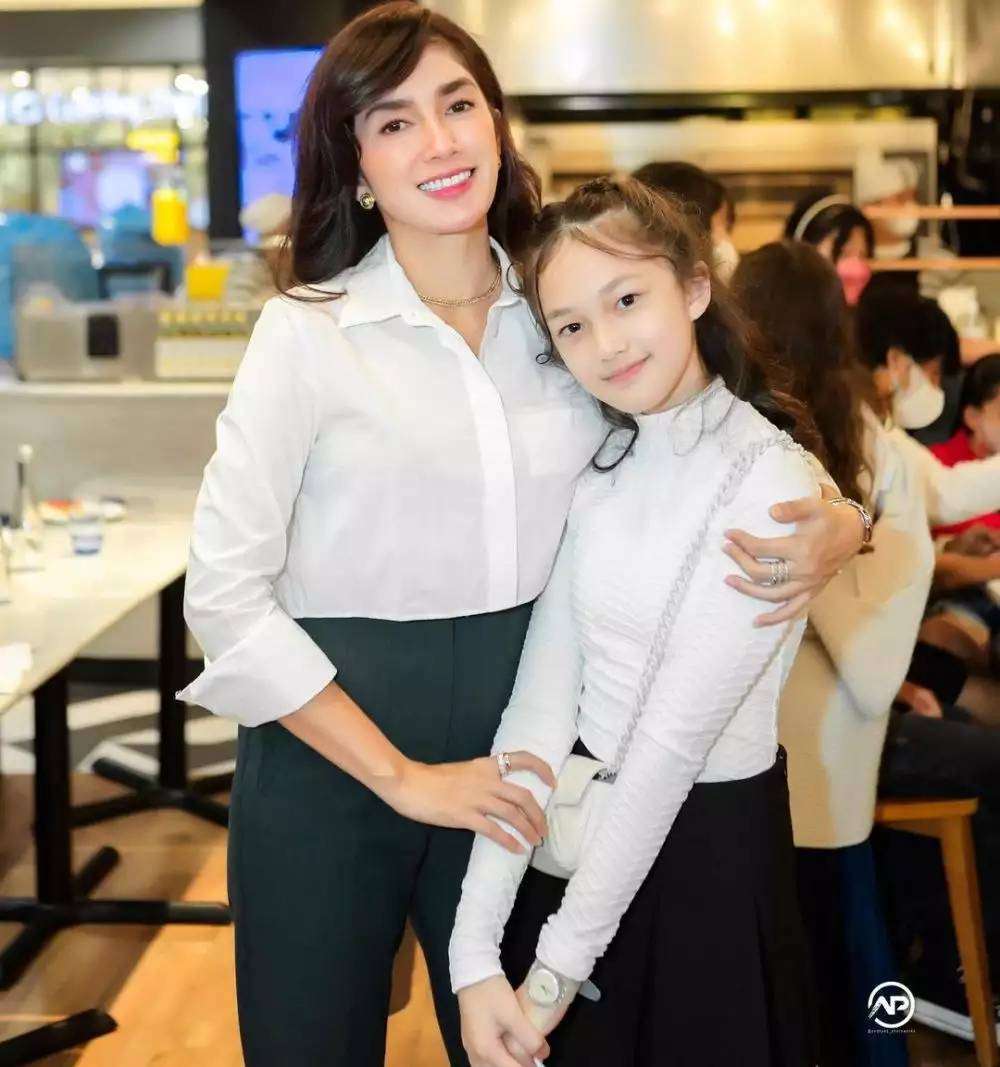 Adu Gaya Anak Seleb yang Beranjak Remaja, Kian Modis!