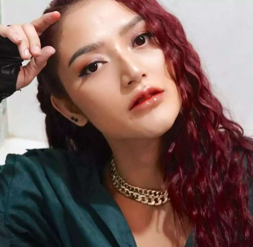 10 Transformasi Siti Badriah dari Awal Karir Biduan Hingga Kini, Sering Disangka Oplas!
