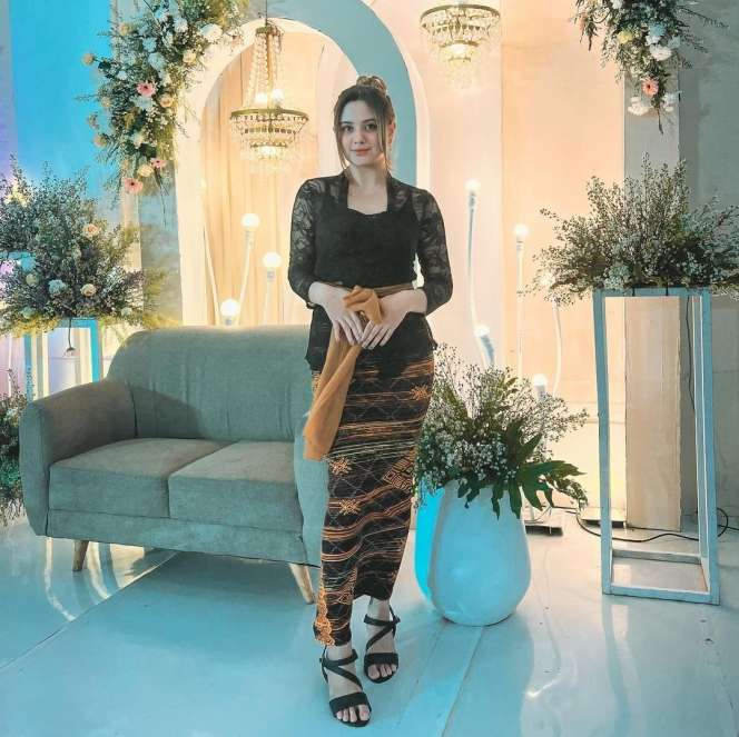 Jarang Tersorot, Cantiknya Potret Kakak Aliando Syarief, Kaia Syarief yang Disebut Mirip Prilly