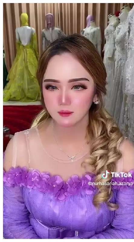 Viral Emak-Emak Dirias MUA Jadi Princess, Hasilnya Bikin Takjub, Bak Remaja Belasan Tahun!