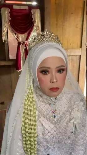 Potret Wanita Lugu Dirias MUA Jadi Pengantin Cantik, Dulu Wajahnya Selalu Dibully, Kini Bikin Melongo!