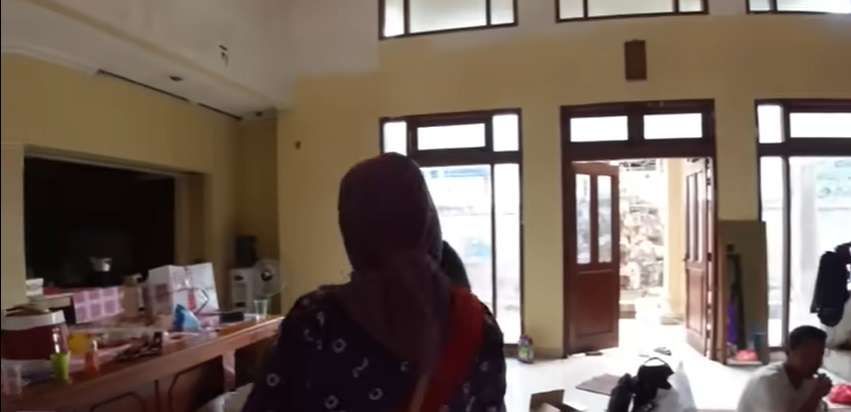 Potret Transformasi Rumah Tiko dan Ibu Eny Usai Dibersihkan, Dulu Terlihat Angker Kini Bak Istana Megah!