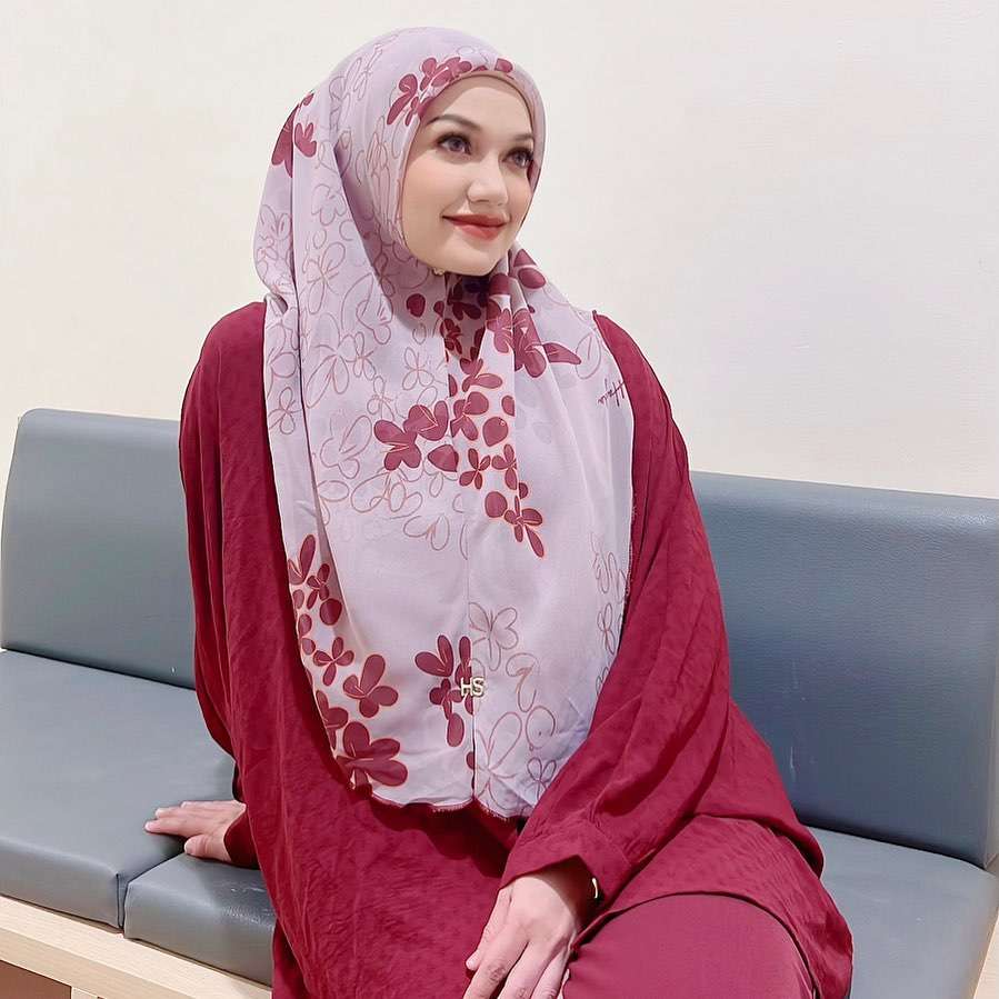 Potret Puteri Sarah Liyana, Artis Cantik Malaysia yang Viral Gugat Cerai Suami Usai 4 Tahun Diselingkuhi!