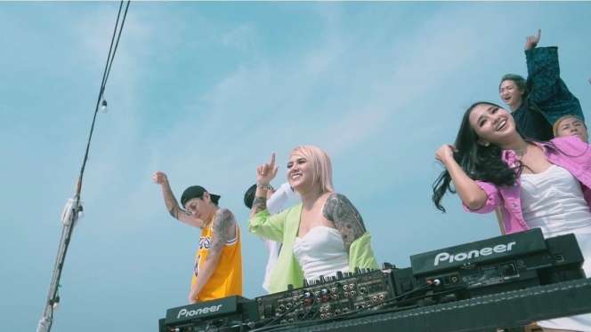 Potret Terbaru Mantan Istri Aming, Evelin? Sempat Jadi Sopir Truk hingga Pemandu Karaoke, Tak Laku karena Lupa Cukur