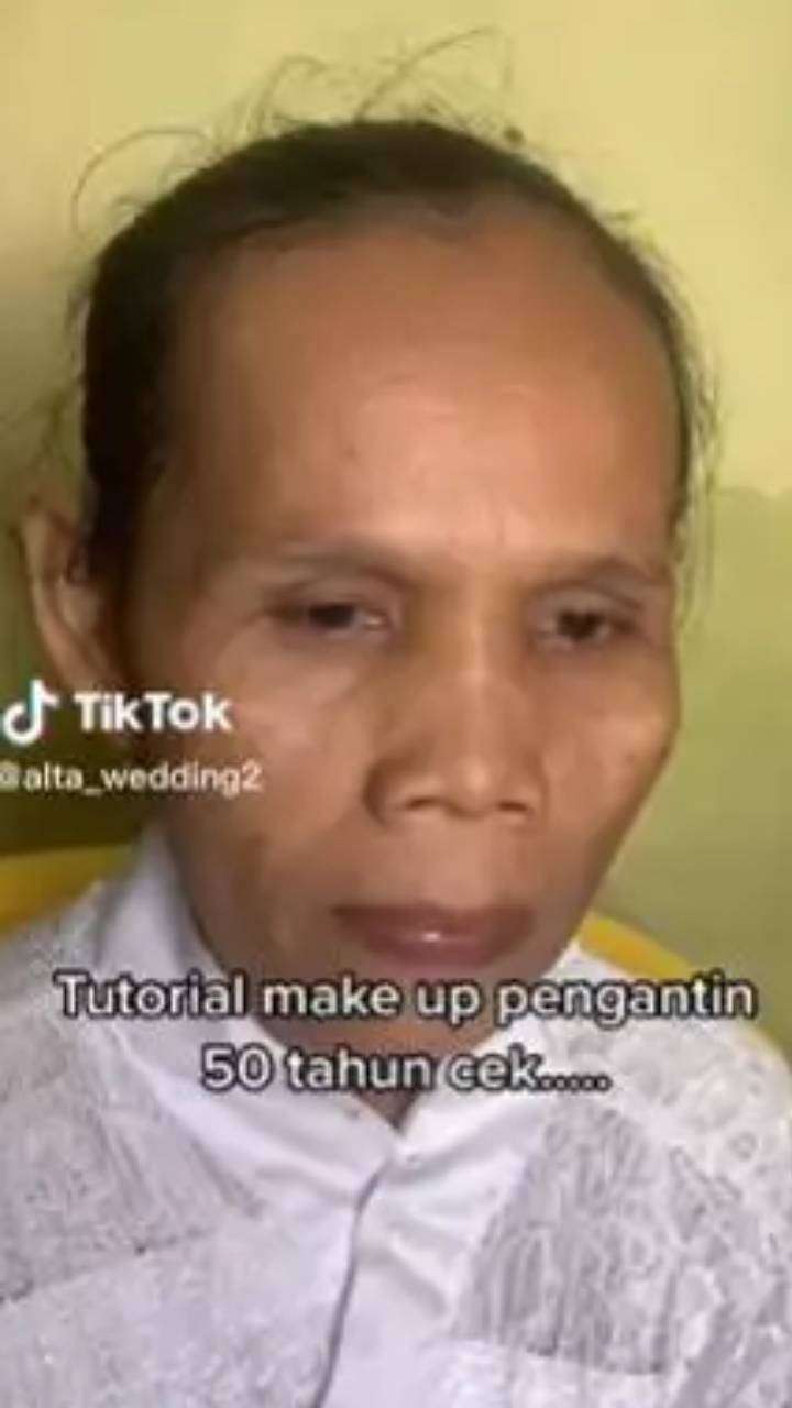 Pengantin Wanita Usia 50 Tahun Disulap MUA, Hasilnya Bikin Auto Melongo!