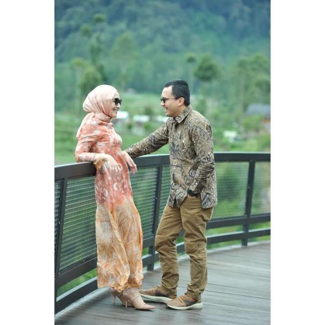 Sahrul Gunawan Pamer Momen Manis Bareng Kekasih, Siap Melangkah ke Jenjang Pernikahan?