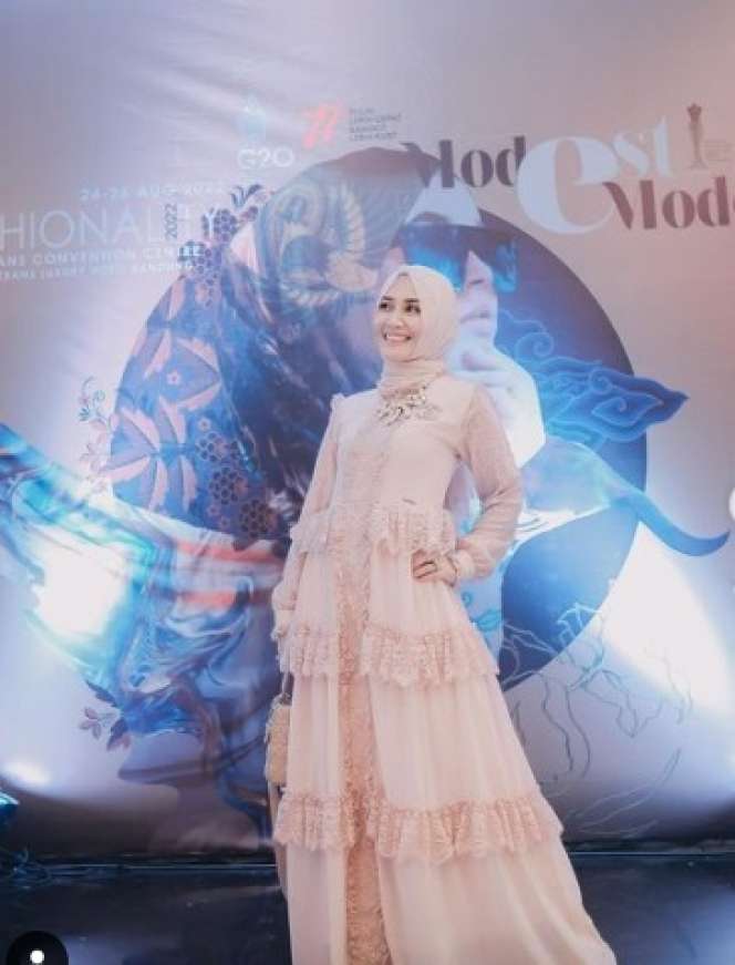 Sahrul Gunawan Pamer Momen Manis Bareng Kekasih, Siap Melangkah ke Jenjang Pernikahan?