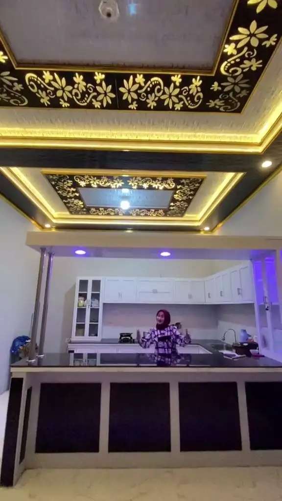 Ingat Novi Listiana, Pedangdut Top yang Kini Jadi Petani? Rumahnya Sederhana Tapi Dapur Mewah Sekelas Hotel, Lihat Potretnya