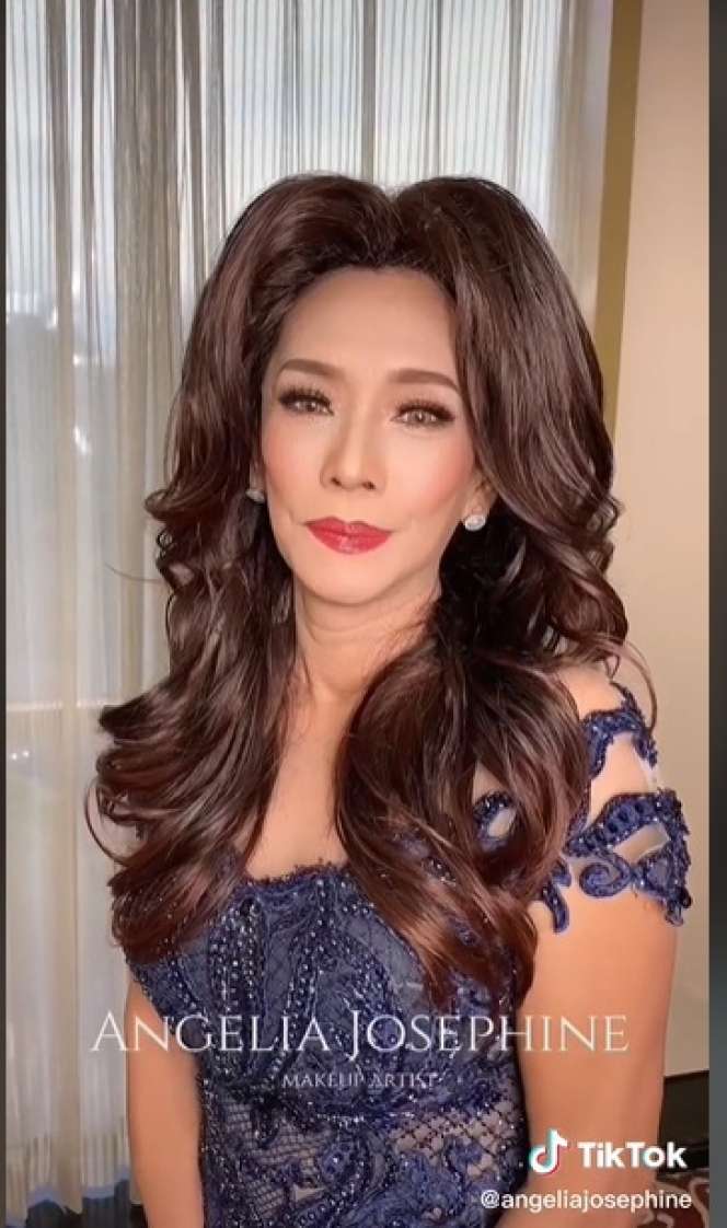 Potret Transformasi Emak-emak Dirias MUA, Hasilnya Beda Banget, Mirip Reza Artamevia!