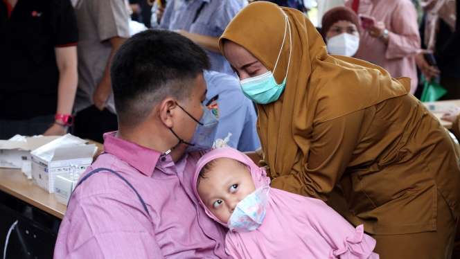 FOTO: DKI Jakarta Mulai Vaksinasi Booster Serentak di Tiga Tempat 