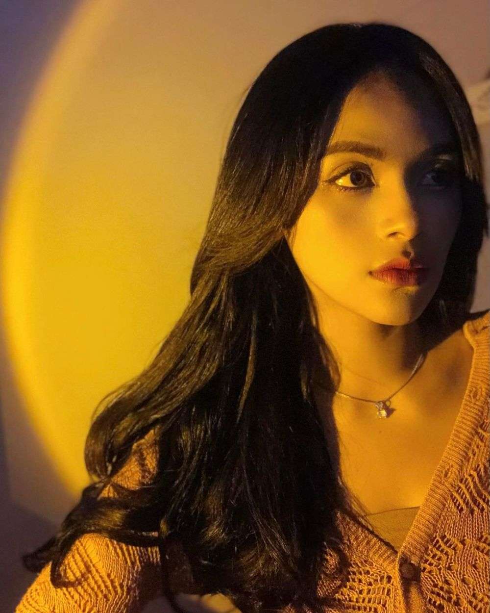 10 Pesona Cantik Imey, Adik Jenita Janet yang Tak Terpublikasi, Sering Dibilang Kembar!
