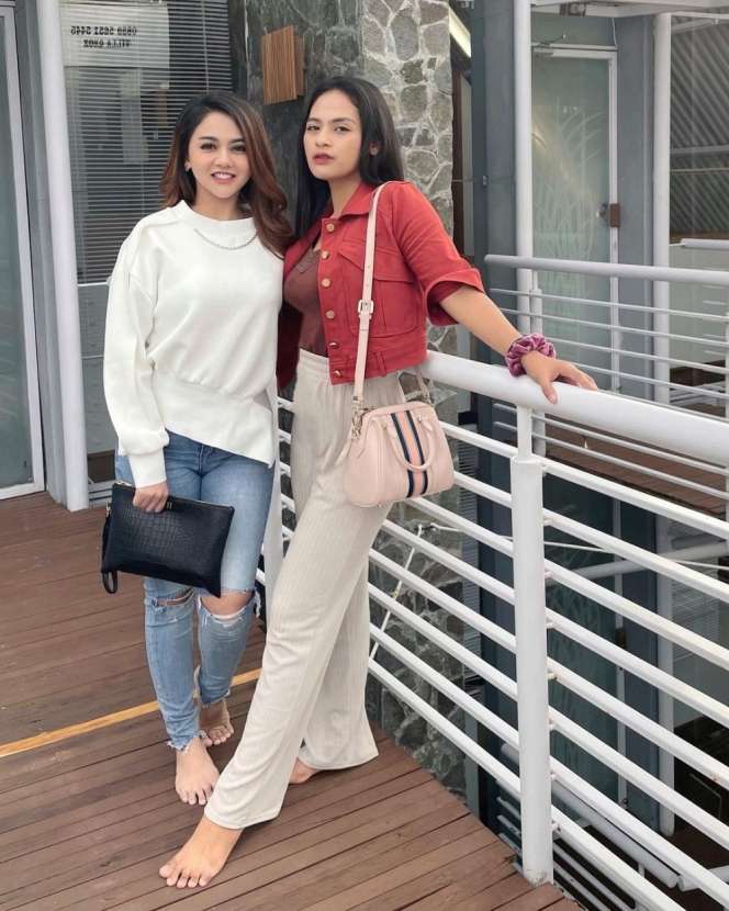 10 Pesona Cantik Imey, Adik Jenita Janet yang Tak Terpublikasi, Sering Dibilang Kembar!