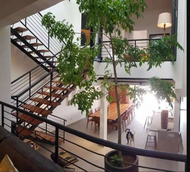 Potret Transformasi Rumah Kuno Direnovasi Jadi Super Modern, Hasilnya Beda Banget, Auto Betah!