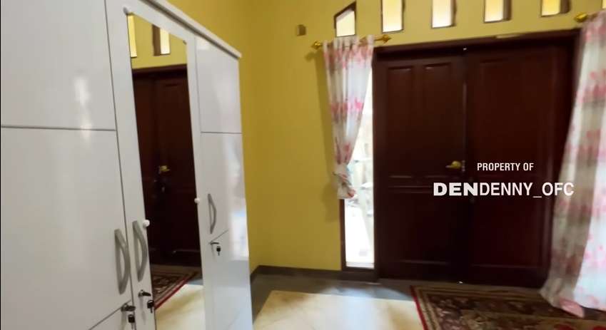 Potret Kamar Ibu Eny Usai Renovasi Rumah, Dulu Terbengkalai Tanpa Listrik Kini Kembali Mewah!