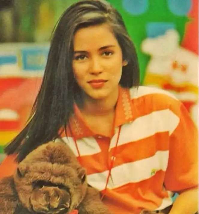 Ingat Adik Onky Alexander di `Catatan Si Boy`? Vakum Jadi Artis, Penampilannya Bak Gadis di Usia 53 Tahun